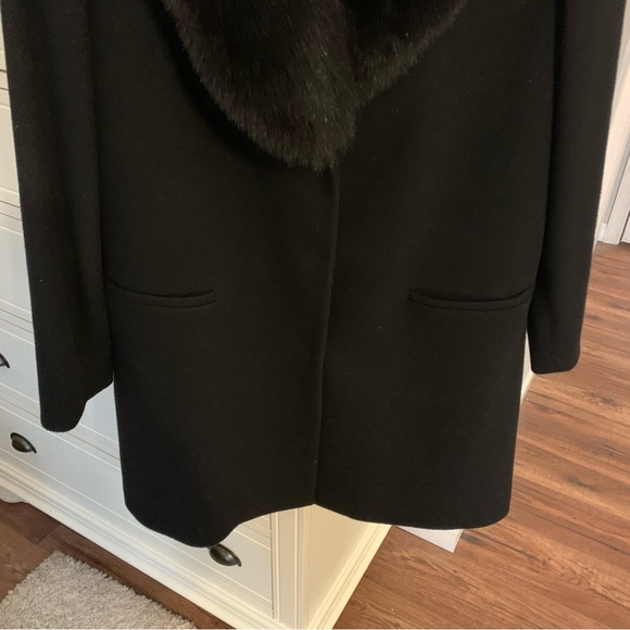 Caruana Wool Coat with Fox Fur Collar, Fabric by Loro Piana Mid Length Size 12 - Picture 4 of 15
